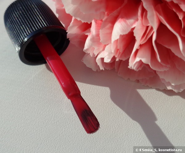 Dior Vernis Couture Colour Gel Shine And Long Wear Nail Lacquer #775 Star. Limited Edition