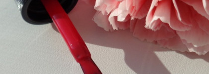 Dior Vernis Couture Colour Gel Shine And Long Wear Nail Lacquer #775 Star. Limited Edition