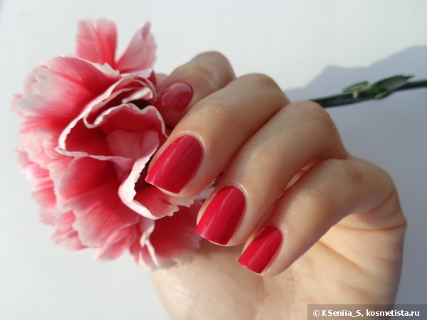 Dior Vernis Couture Colour Gel Shine And Long Wear Nail Lacquer #775 Star. Limited Edition