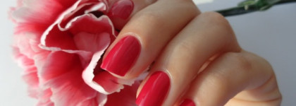 Dior Vernis Couture Colour Gel Shine And Long Wear Nail Lacquer #775 Star. Limited Edition