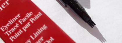 Жидкая подводка для глаз Clarins 3-Dot Liner Easy Lining Dot by Dot в оттенке Black