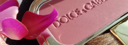 В румяном полку прибыло. Dolce & Gabbana The Blush Luminous Cheek Colour #38 Mauve Diamond