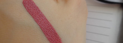 Estee Lauder Pure Color Envy Liquid Lip Potion # 210 Not So Innocent