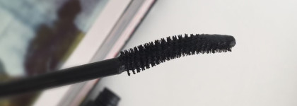 Любимица последние полгода: Sensai Mascara 38c Volumising MV-1 Black