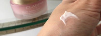 Clarins: Multi-active jour targets fine lines, antioxidant day cream all skin types & Extra-Firming eye wrinkle smoothing cream