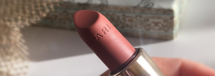 Clarins Joli Rouge Velvet matte & moisturizing long-wearing lipstick #758V sandy pink