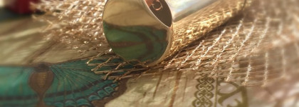 Clarins Joli Rouge Velvet matte & moisturizing long-wearing lipstick #758V sandy pink