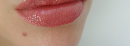 В ней прекрасно всё! Clarins Joli Rouge Brillant Moisturizing Perfect Shine Sheer Lipstick #30 Soft Berry