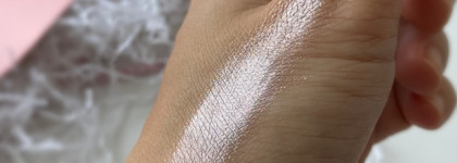 Влажное свечение с хайлайтером Topface Instyle liquid highlighter mineral & refreshed glow liquid pearl long-lasting with vitamin E в оттенке 002