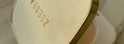 Zeesea soft velvet pressed powder # 02 Natural