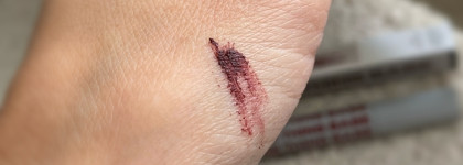 RAD all that juice mascara #001 oxblood