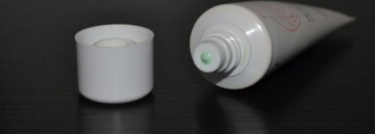 Avene Antirougeurs Emulsion Legere Anti-redness Light Moisturising Cream SPF 10 – Эмульсия от покраснений «Антиружер»