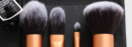 Real Techniques brushes by Samantha Chapman