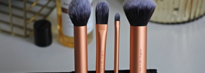 Real Techniques brushes by Samantha Chapman