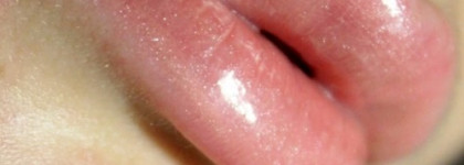 Clarins Gloss Prodige - 02 nude