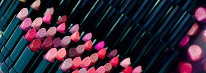 Yves Rocher - Губная Помада «Виртуозный Цвет», 54 Свотча на Губах