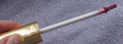 Лак для губ Estee Lauder Pure Color High Intensity в оттенках Mirrored mauve № 02 и Vinyl rose № 05