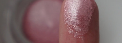 Весна ! Кремовые тени для век Chanel Illusion d’Ombre Long Wear Luminous Eyeshadow в оттенке №93 Impulsion (Notes du Printemps Collection Spring 2014)