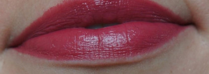 Сияющая и матовая губная помада Chanel Rouge Allure Velvet Luminous Matte Lip Colour в оттенке  47 - L'amoureuse