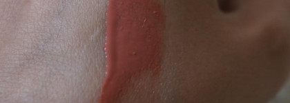 Жидкая помада-блеск Dior Addict Fluid Stick Fabulous Wear High Impact Glossy Colour Lip Hybrid  в оттенке 219 Whisper Beige