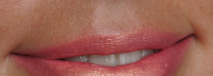 Сверкающая губная помада  YSL Rouge Pur Couture Lipstick в оттенке 59 golden melon