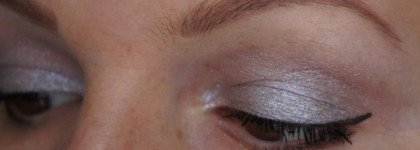 Dior Diorshow Mono Kingdom Of Colors Wet&Dry BackStage Eyeshadow  в оттенке 45 Fairy Grey