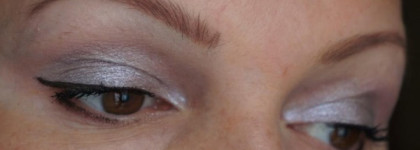 Dior Diorshow Mono Kingdom Of Colors Wet&Dry BackStage Eyeshadow  в оттенке 45 Fairy Grey