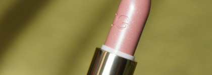 Dolce & Gabbana Fall 2015. Помада Classic Cream Lipstick в оттенке Antique Rose