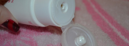 Clarins Gentle Foaming Cleanser with cottonseed (normal or combination skin)- очищающий и смягчающий пенящийся крем для умывания для нормальной и комбинированной кожи