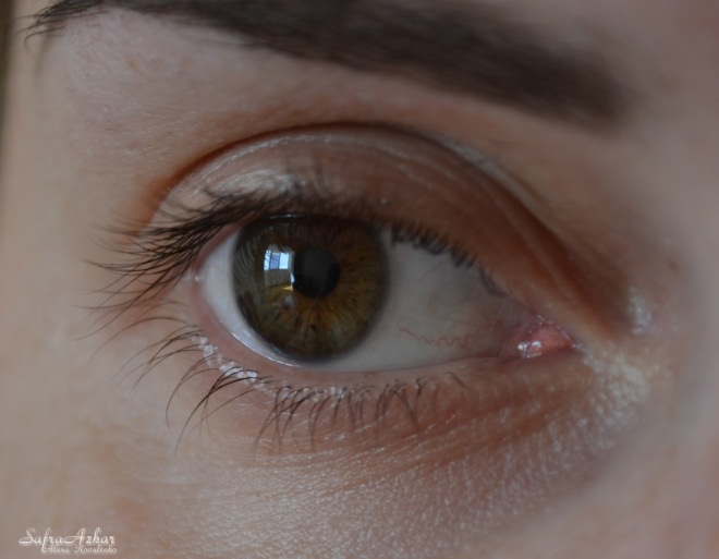 Очень летняя водостойкая тушь от Clarins Truly Waterproof Mascara Volume, Length 12-hour Hold в оттенке #02 Curacao