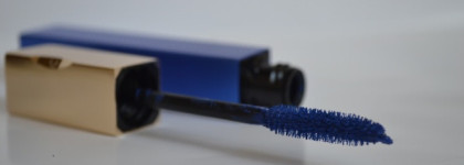 Очень летняя водостойкая тушь от Clarins Truly Waterproof Mascara Volume, Length 12-hour Hold в оттенке #02 Curacao