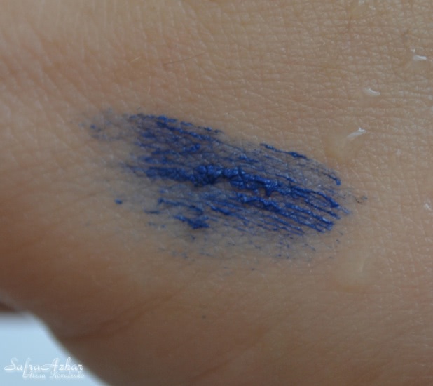 Очень летняя водостойкая тушь от Clarins Truly Waterproof Mascara Volume, Length 12-hour Hold в оттенке #02 Curacao