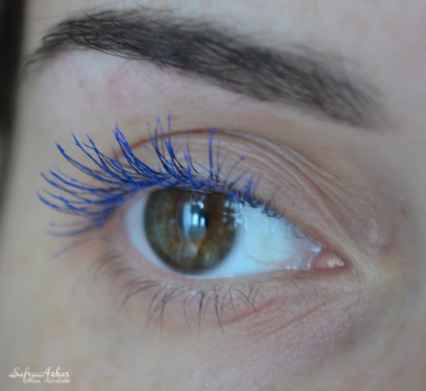 Очень летняя водостойкая тушь от Clarins Truly Waterproof Mascara Volume, Length 12-hour Hold в оттенке #02 Curacao