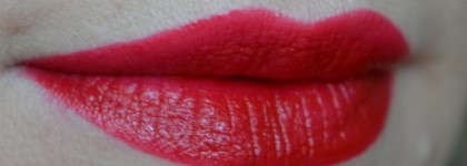 Моя прекрасная красная пылающая лава от Rimmel London Apocalips Matte Lip Velvet #505 Burning lava
