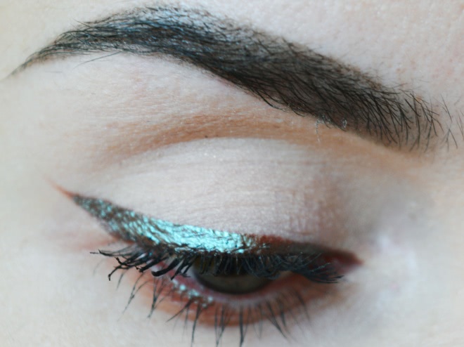 Ангельская пыль от MAC Pigment Blue Brown