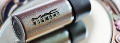 Ангельская пыль от MAC Pigment Blue Brown