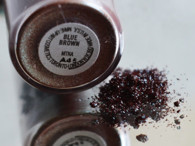 Ангельская пыль от MAC Pigment Blue Brown