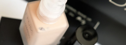 Nouba Professional Make-up Staminal Foundation & Nouba Oval Brush