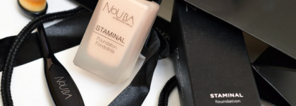 Nouba Professional Make-up Staminal Foundation & Nouba Oval Brush