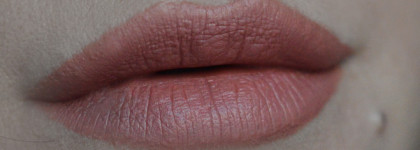 Плюшевый мишка от MAC Velvet Teddy Matte Lipstick