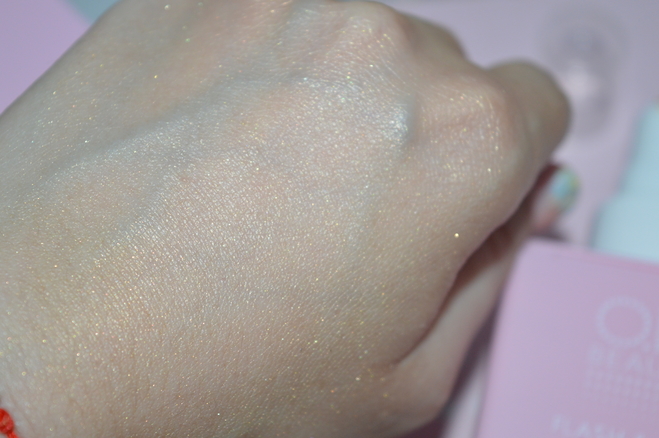 Два продукта от O.K. Beauty Flash&Care Skin Perfector,Prep & Plump Tinted Lip Balm
