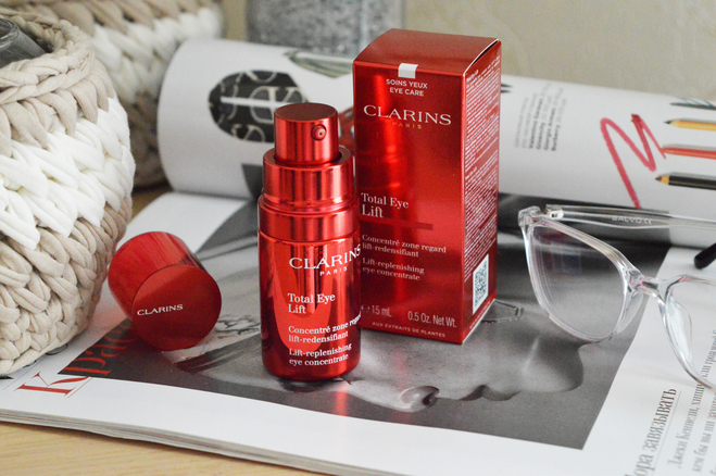 Clarins Total Eye Lift Concentrate с эффектом лифтинга для кожи вокруг глаз