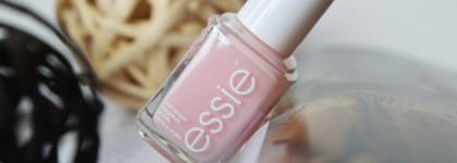 Essie Nail Lacquer #09 Vanity Fairest