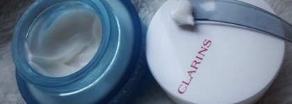 Ежедневный уход за сухой кожей лица от Clarins