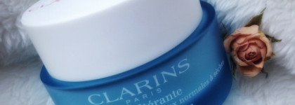 Ежедневный уход за сухой кожей лица от Clarins