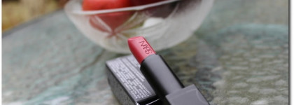 Осеннее яблоко: Nars Audacious Lipstick - Audrey
