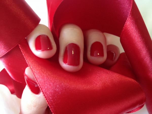 Свадебный маникюр с Dior Diorific Vernis 751 Marilyn
