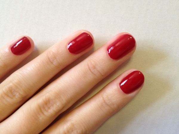 Свадебный маникюр с Dior Diorific Vernis 751 Marilyn