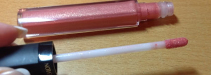 Блеск для губ Revlon Colorburst  Lipgloss  в очаровательном оттенке "Peony"