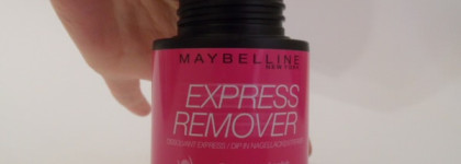 Тест-драйв жидкости для снятия лака Express Remover от Maybelline